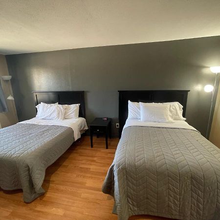 Best Budget Inn Bastrop Экстерьер фото